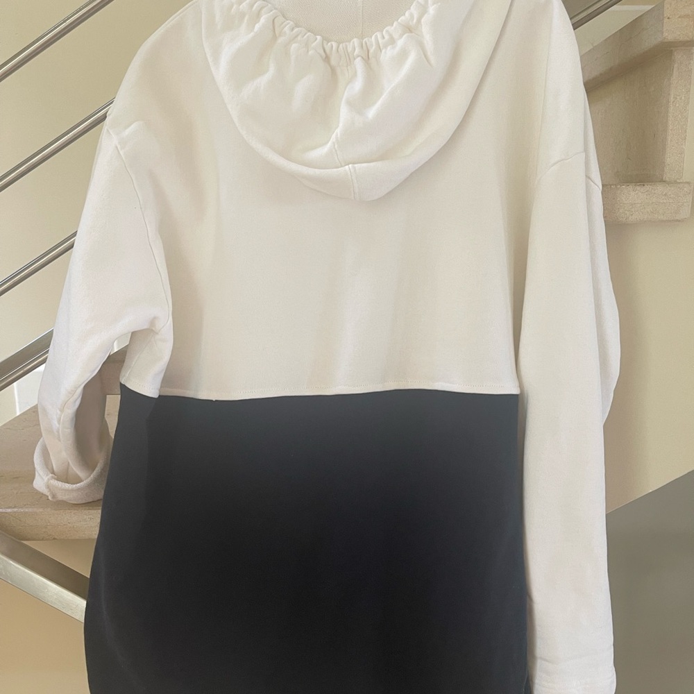 DKNY JEANS HOODED TOP - Picture 2 of 14